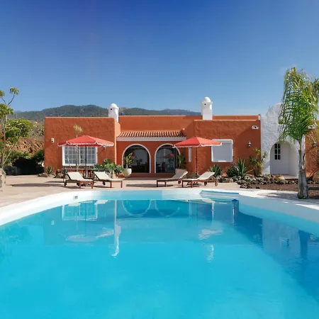 Karat Hacienda Miranda Βίλα